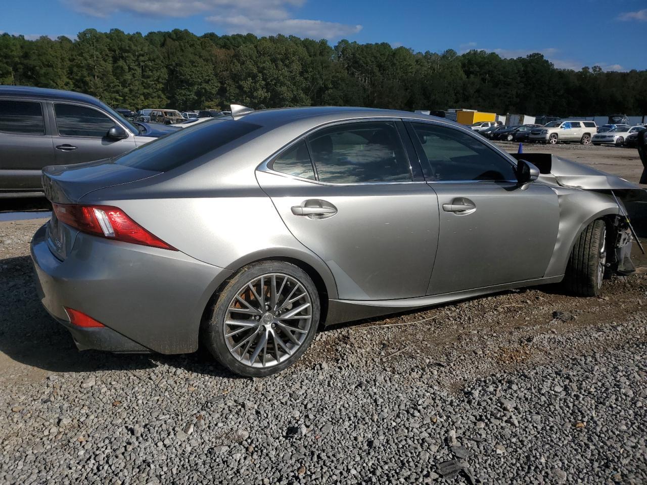 2016 LEXUS IS 200t