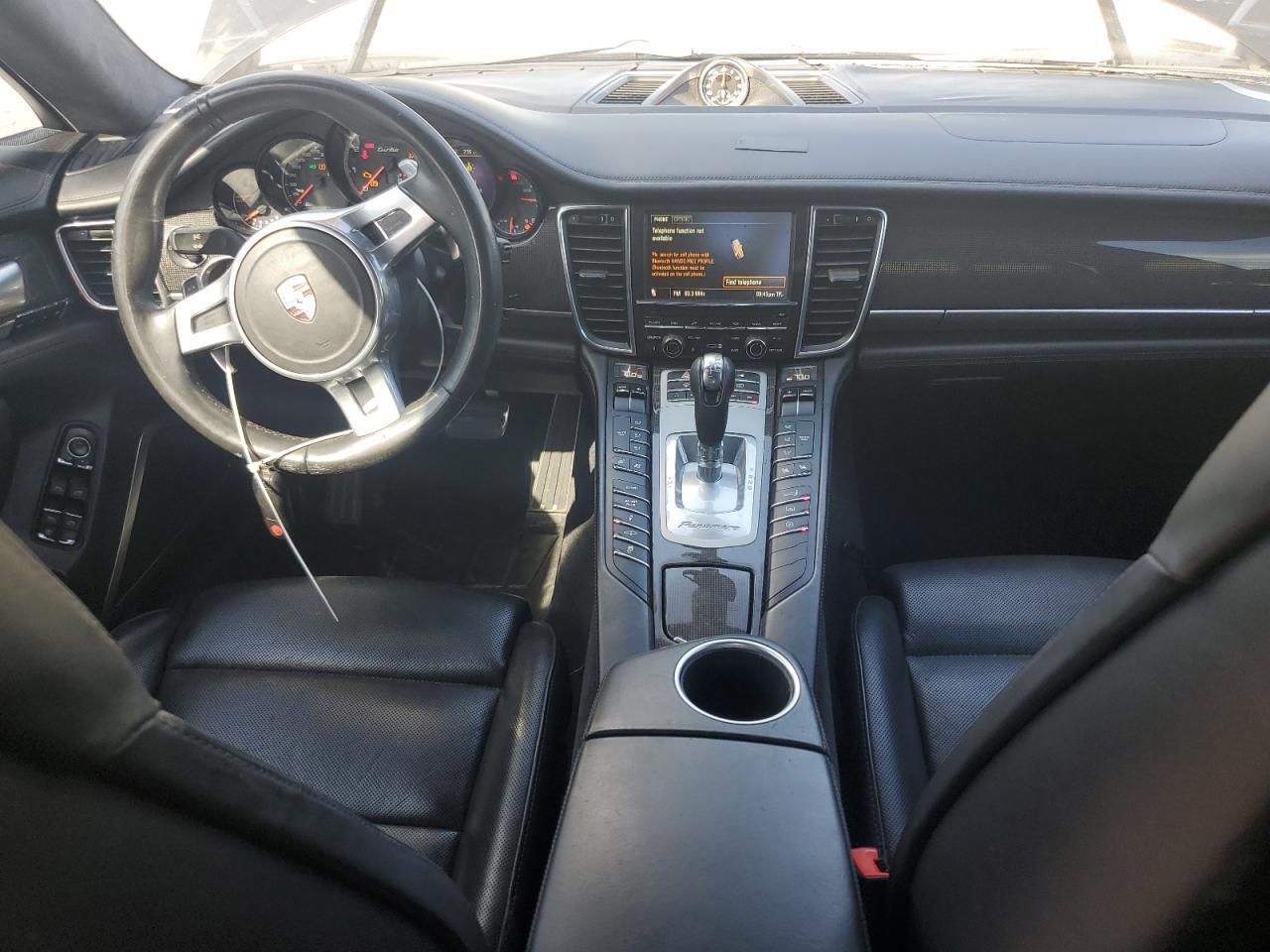 2012 PORSCHE Panamera