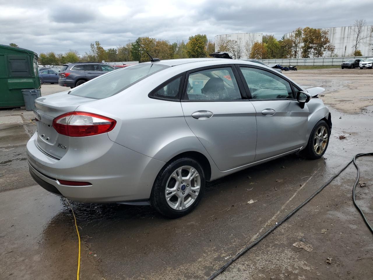2015 FORD Fiesta
