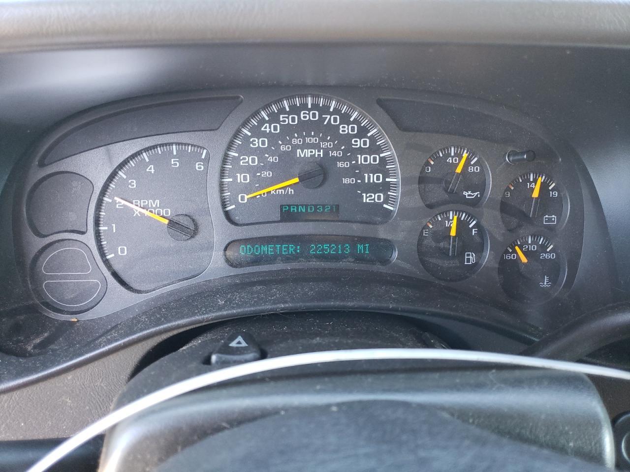 2004 CHEVROLET Suburban