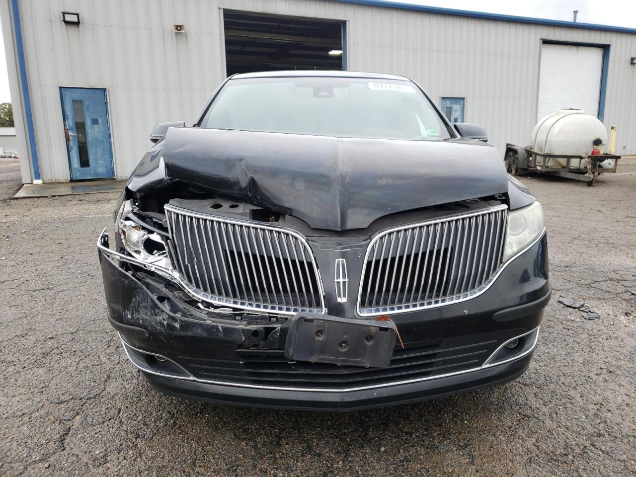 2013 LINCOLN MKT