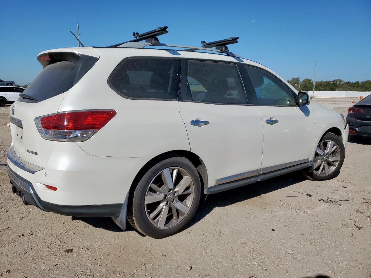 2015 NISSAN PATHFINDER