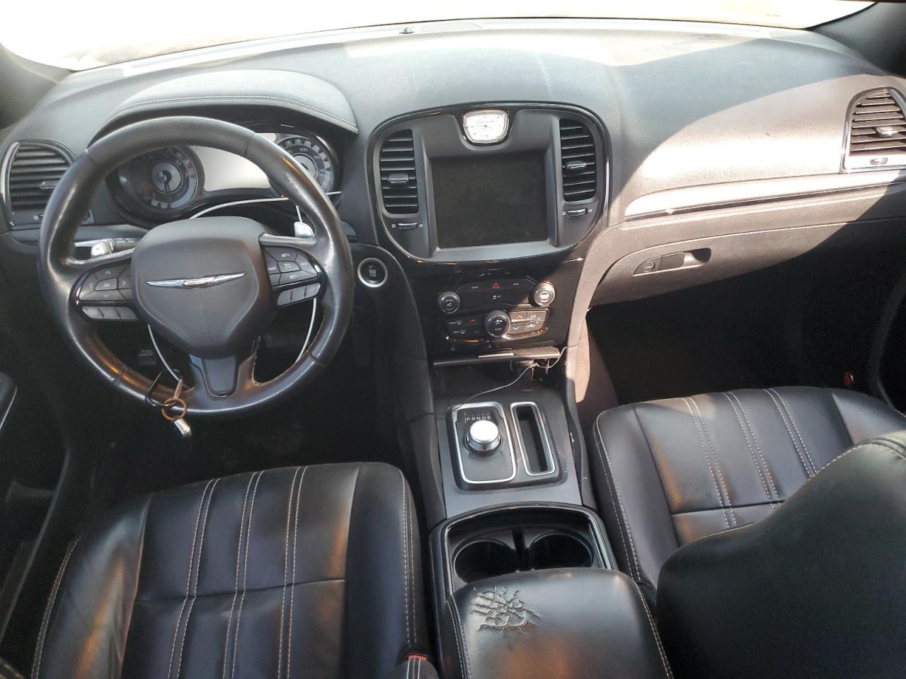 2016 CHRYSLER 300