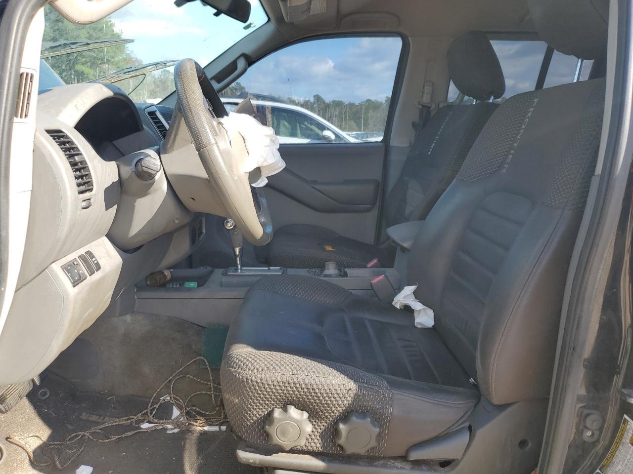 2012 NISSAN Frontier