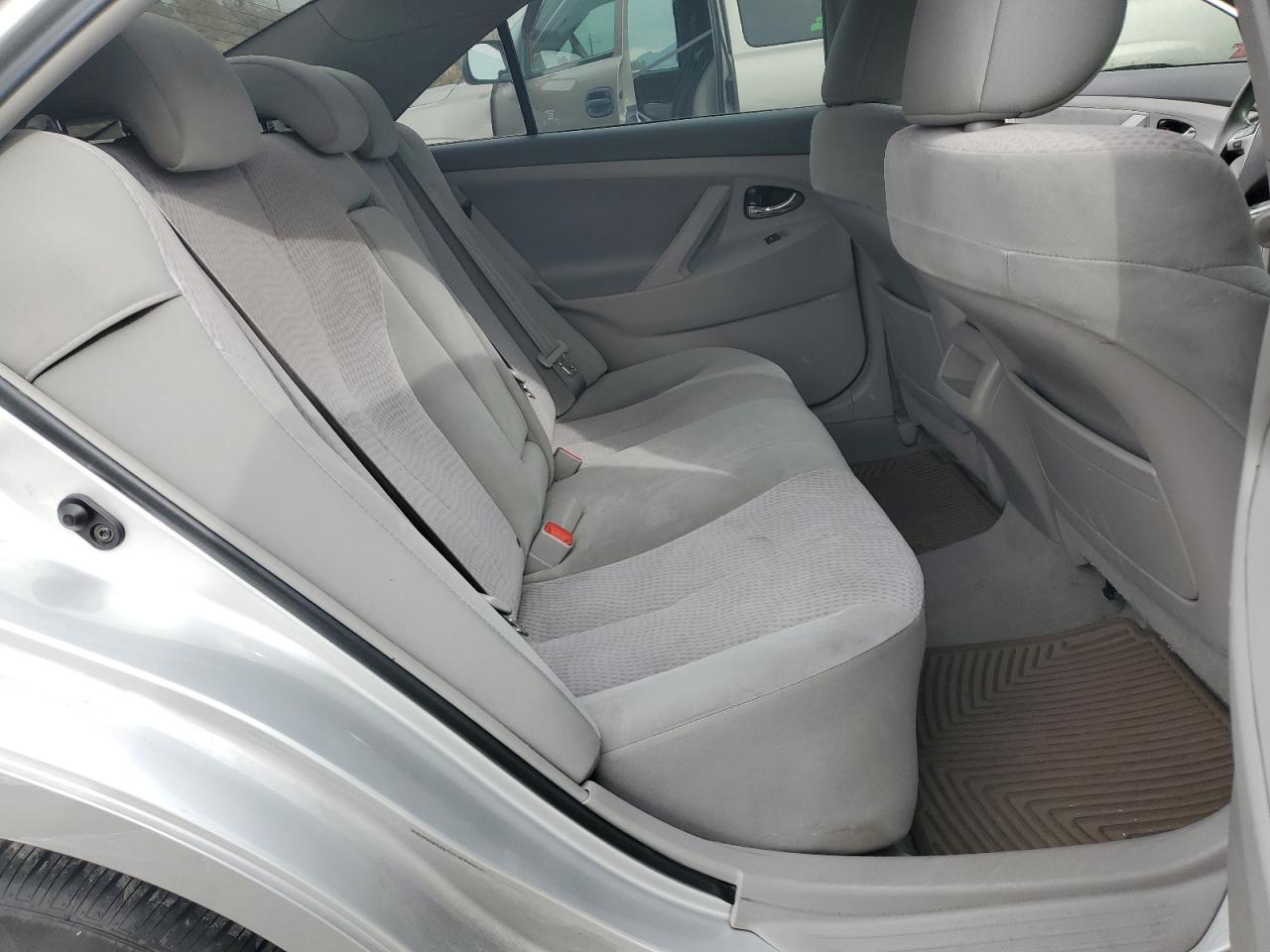 2011 TOYOTA CAMRY