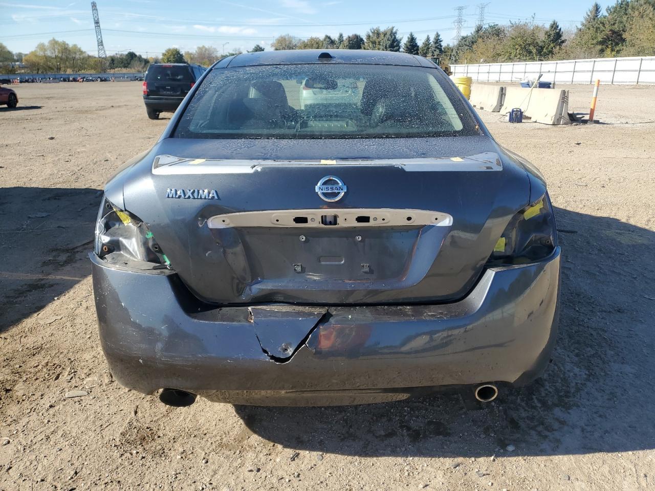 2010 NISSAN Maxima