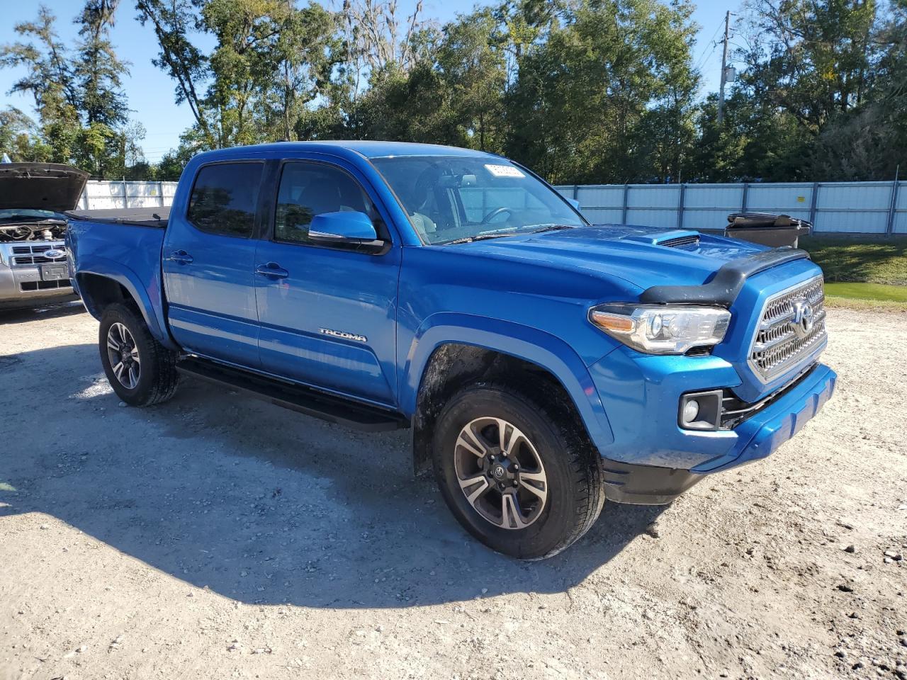 2017 TOYOTA TACOMA
