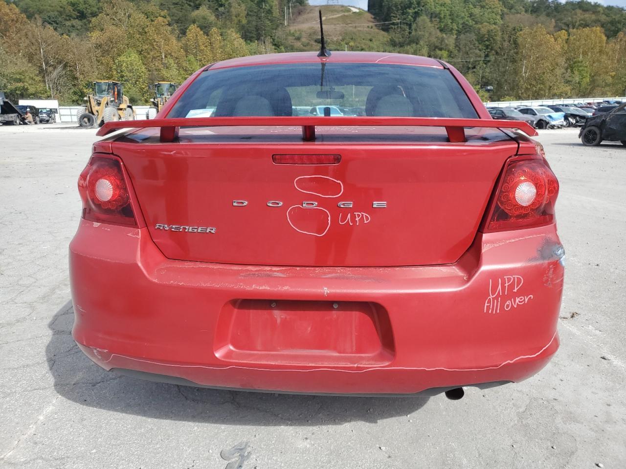 2014 DODGE Avenger