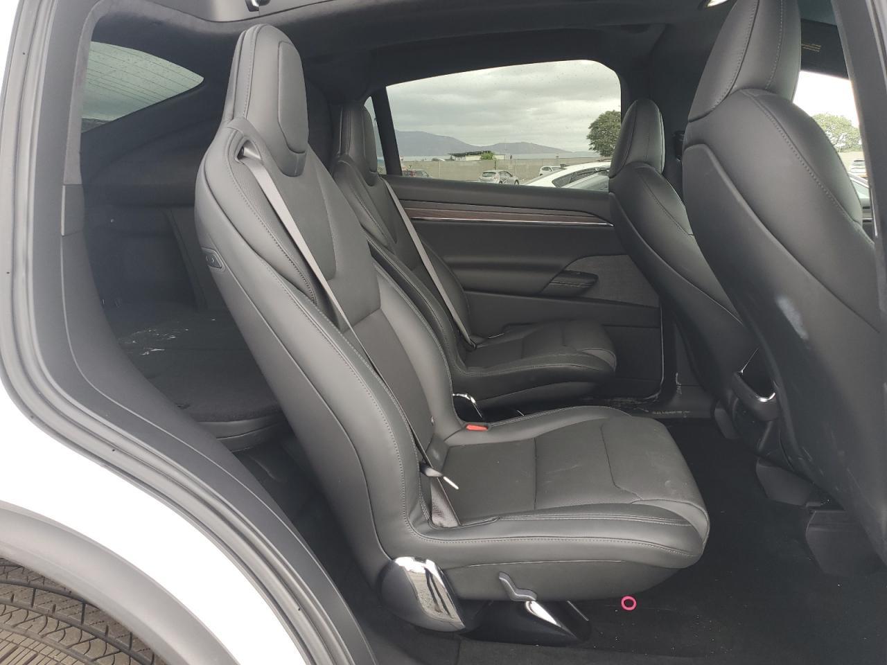 2025 TESLA MODEL X