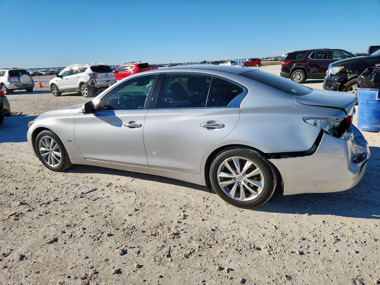 2016 INFINITI Q50