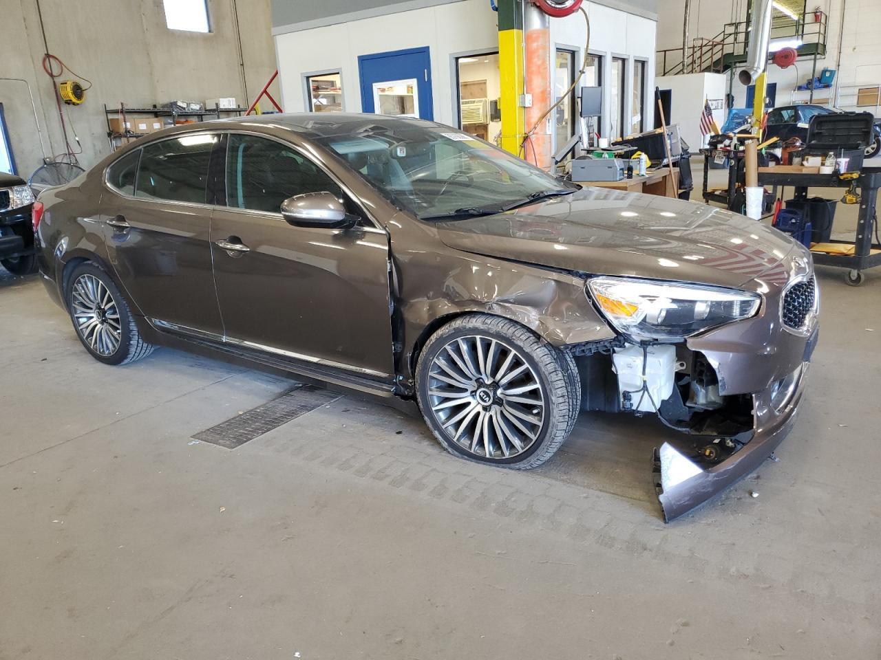 2014 KIA Cadenza