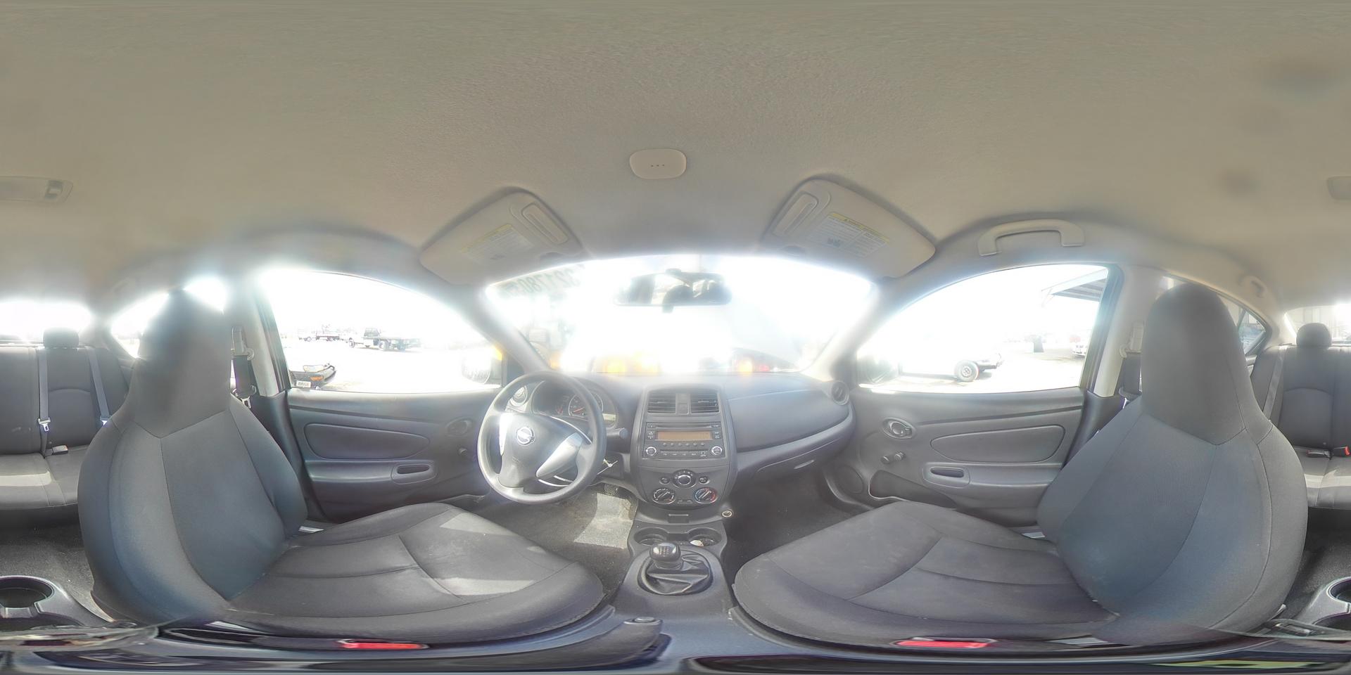 2017 NISSAN VERSA
