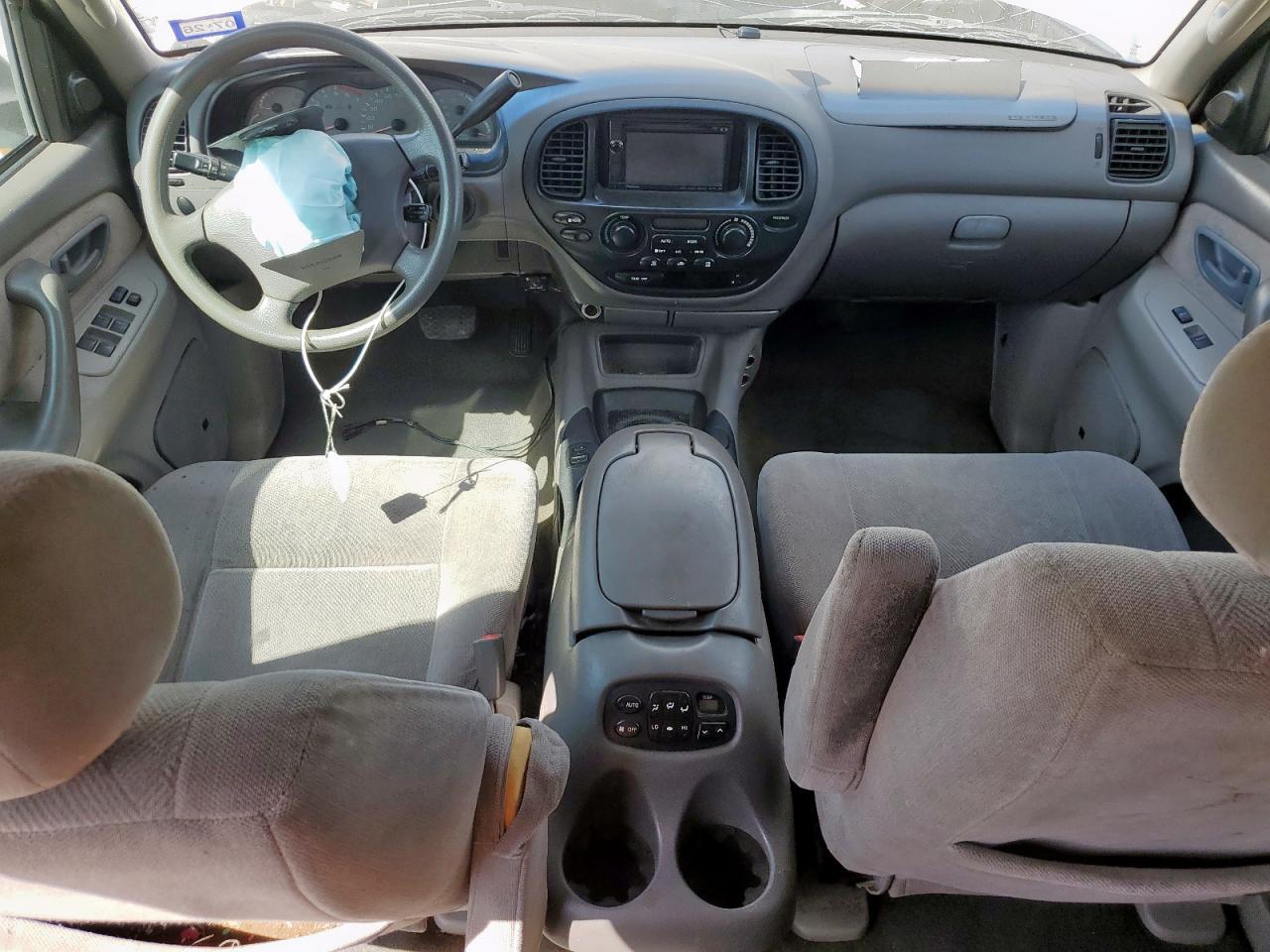 2003 TOYOTA Sequoia