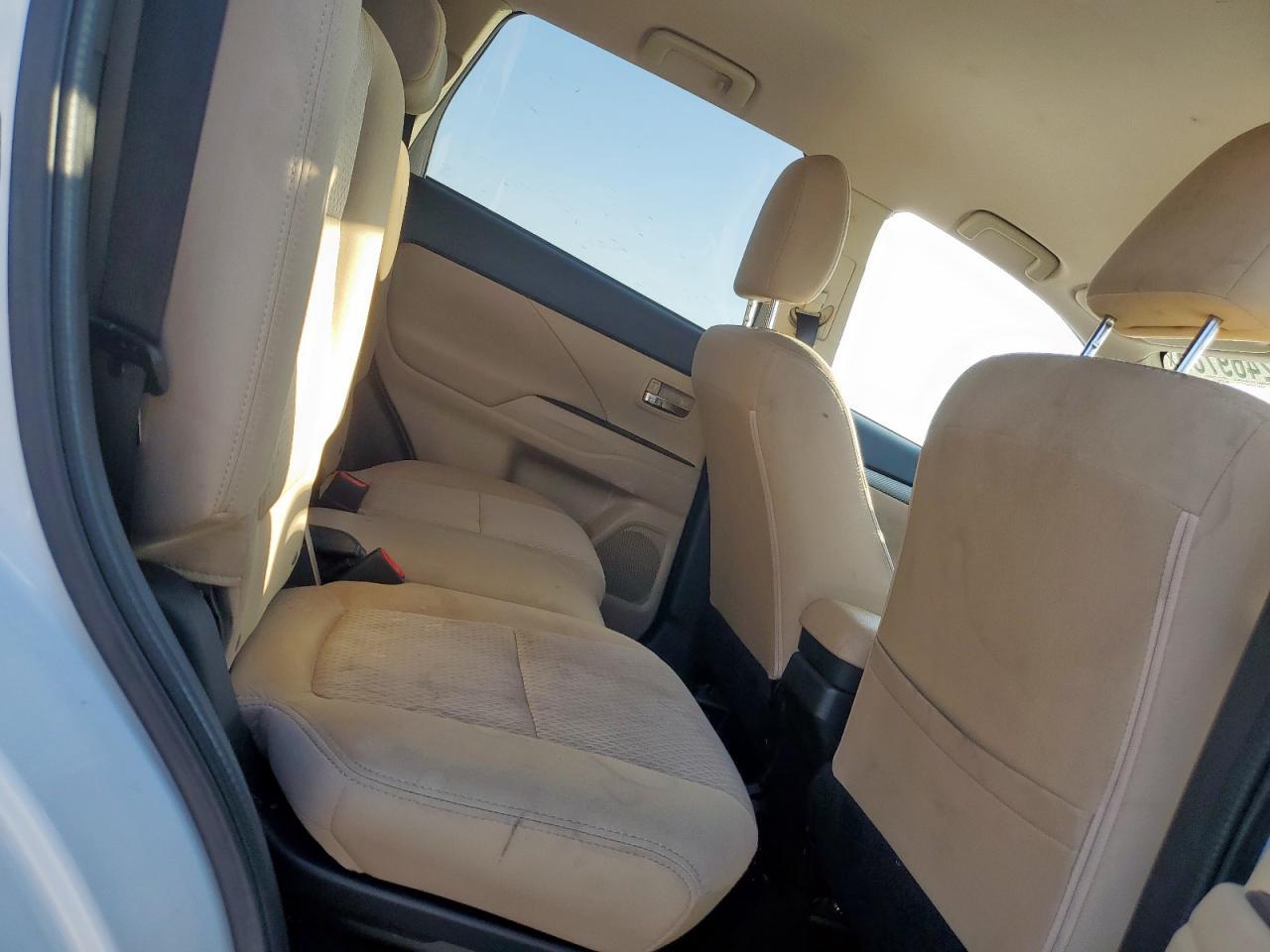 2018 MITSUBISHI outlander