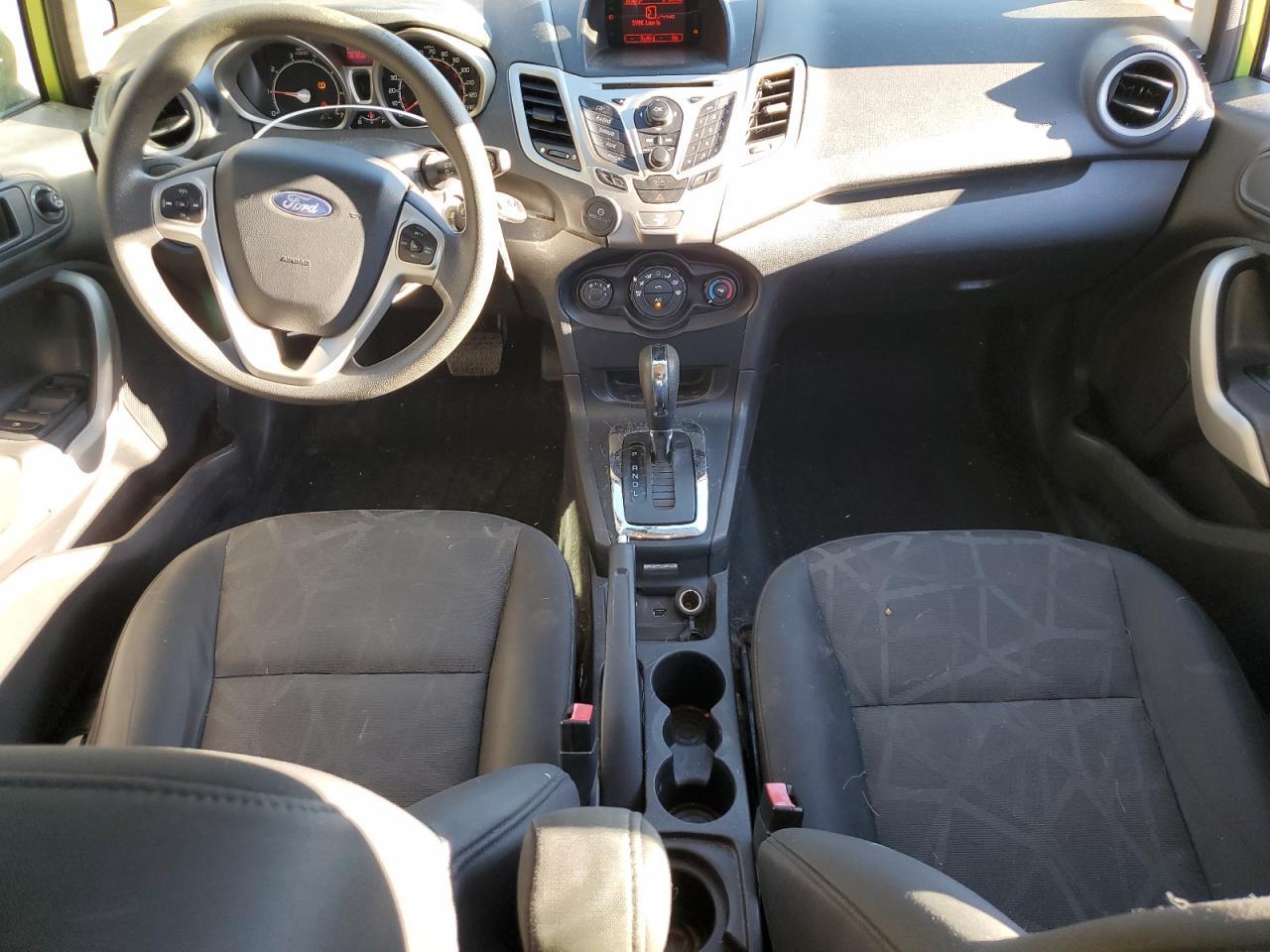 2012 FORD Fiesta