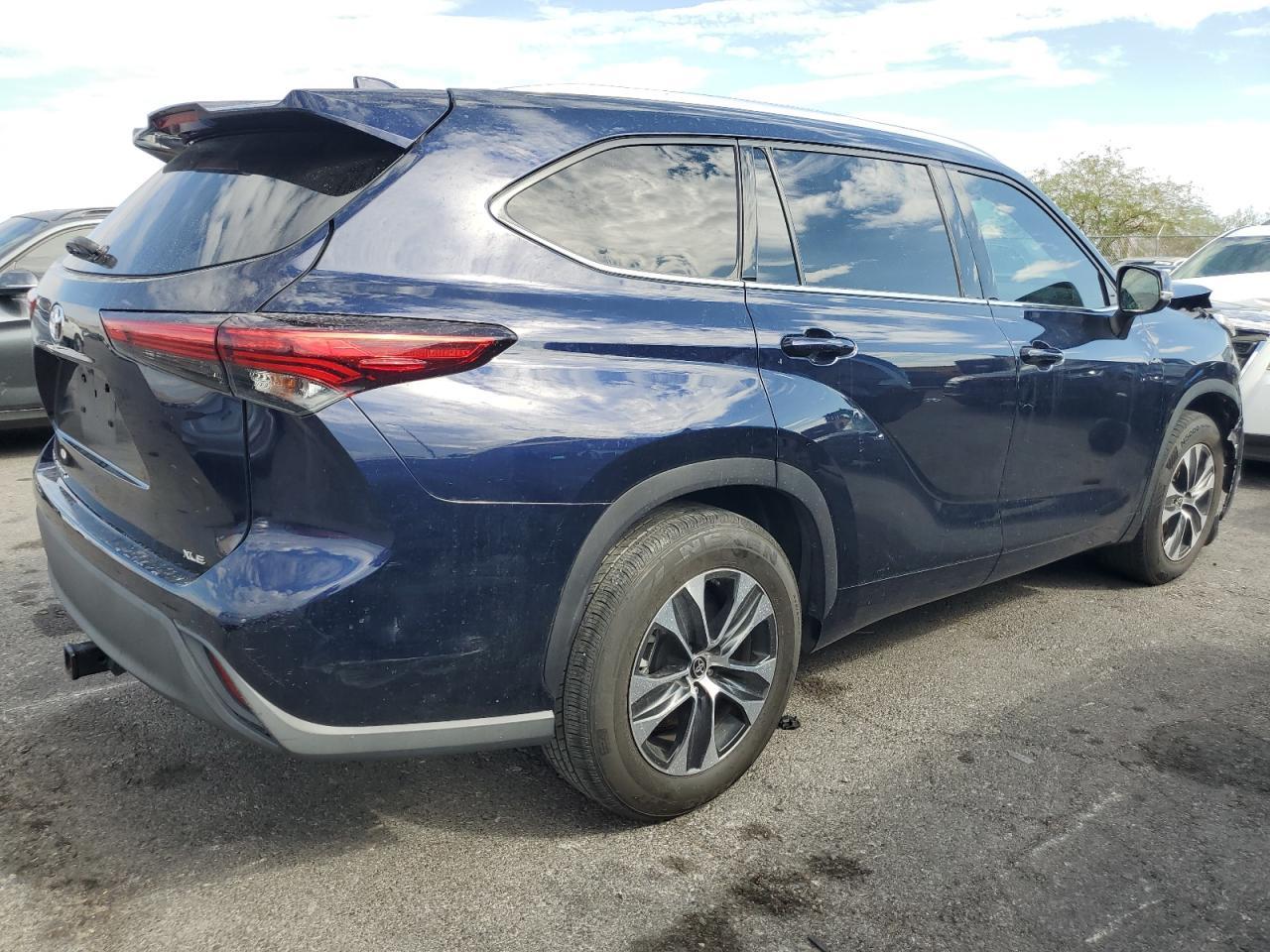 2020 TOYOTA HIGHLANDER