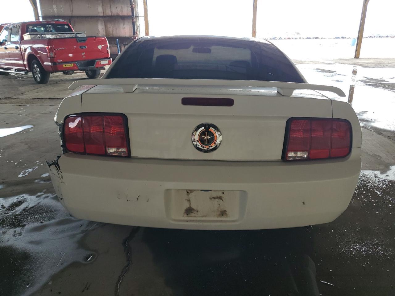 2005 FORD MUSTANG