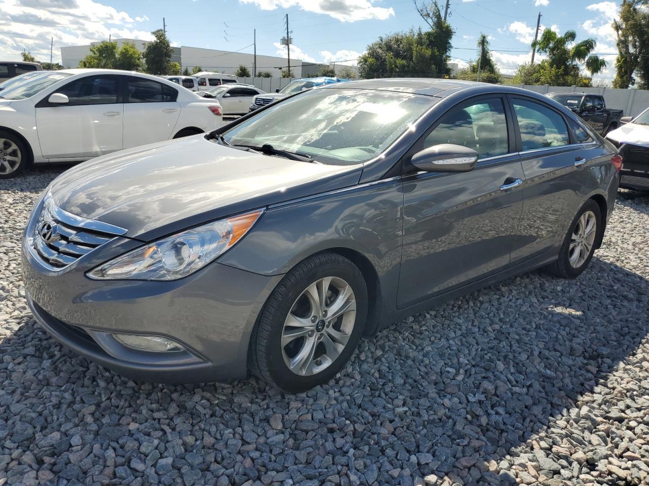 2013 HYUNDAI SONATA