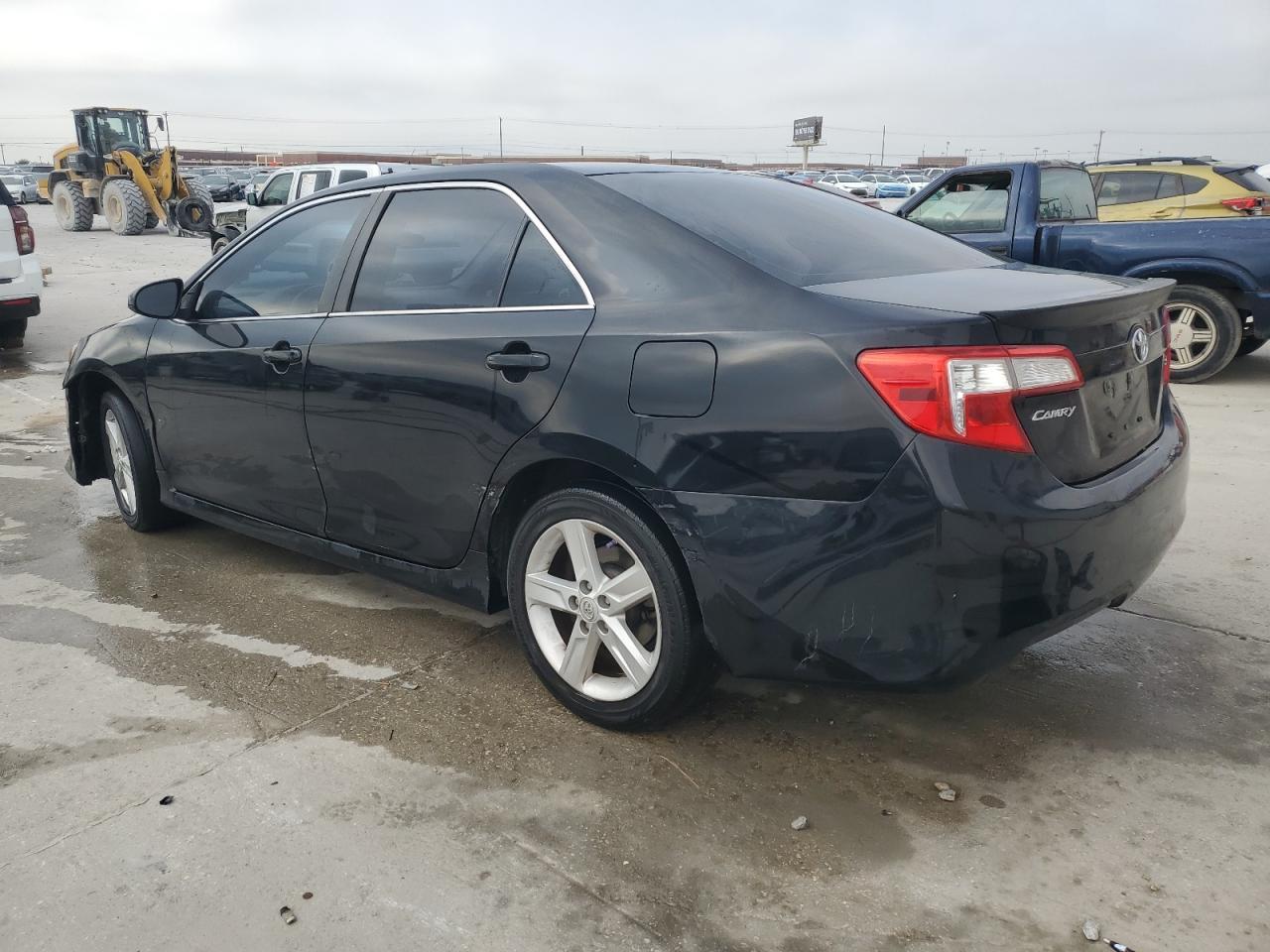 2013 TOYOTA CAMRY
