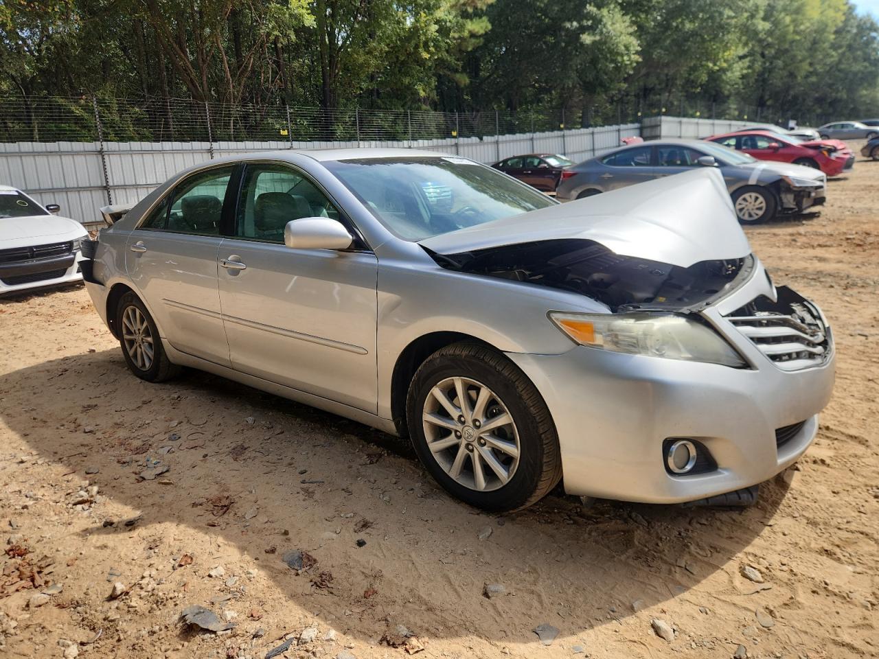 2011 TOYOTA CAMRY
