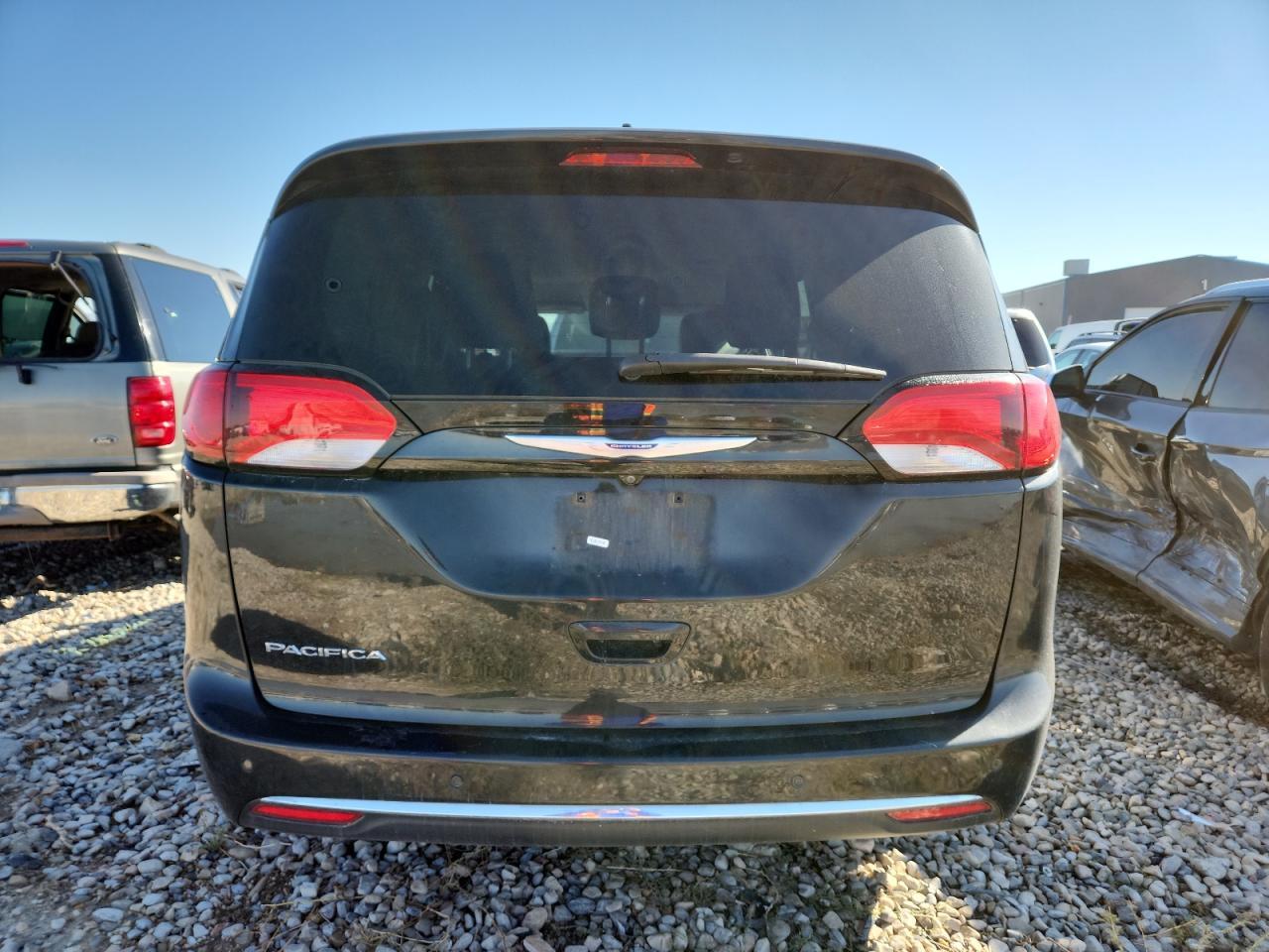 2019 CHRYSLER Pacifica