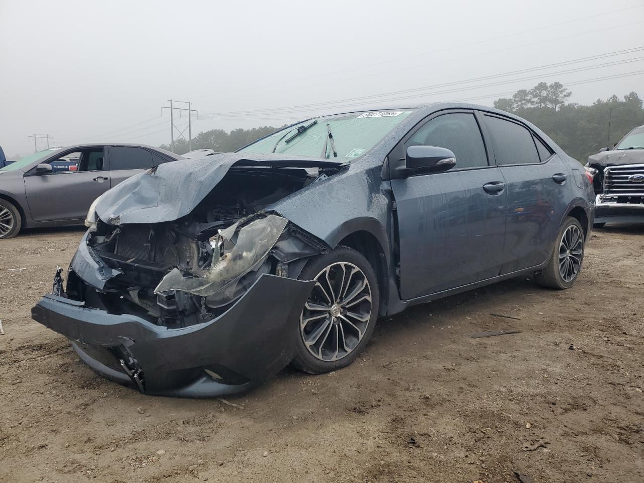 2015 TOYOTA COROLLA