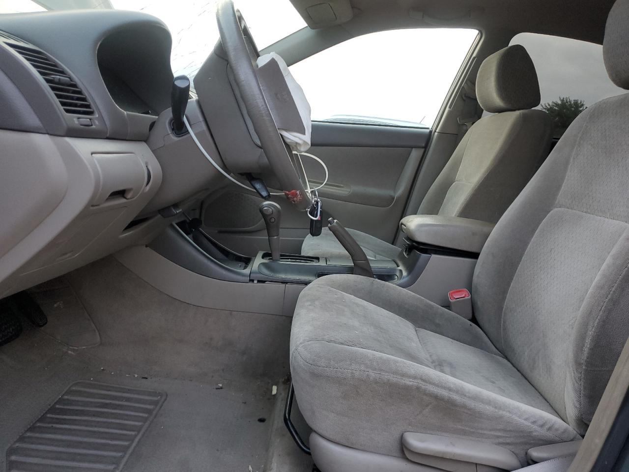 2004 TOYOTA CAMRY