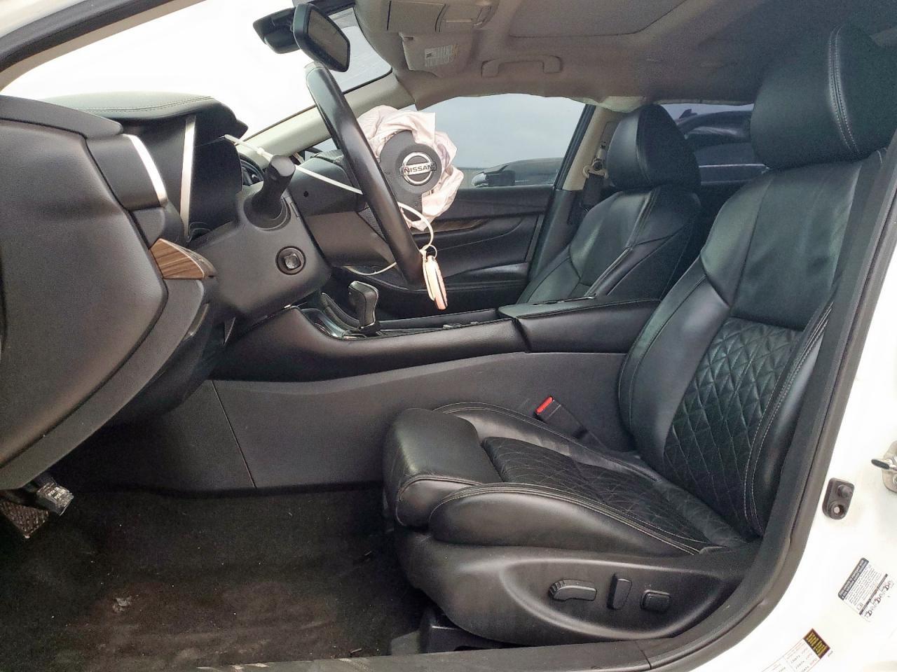 2016 NISSAN Maxima