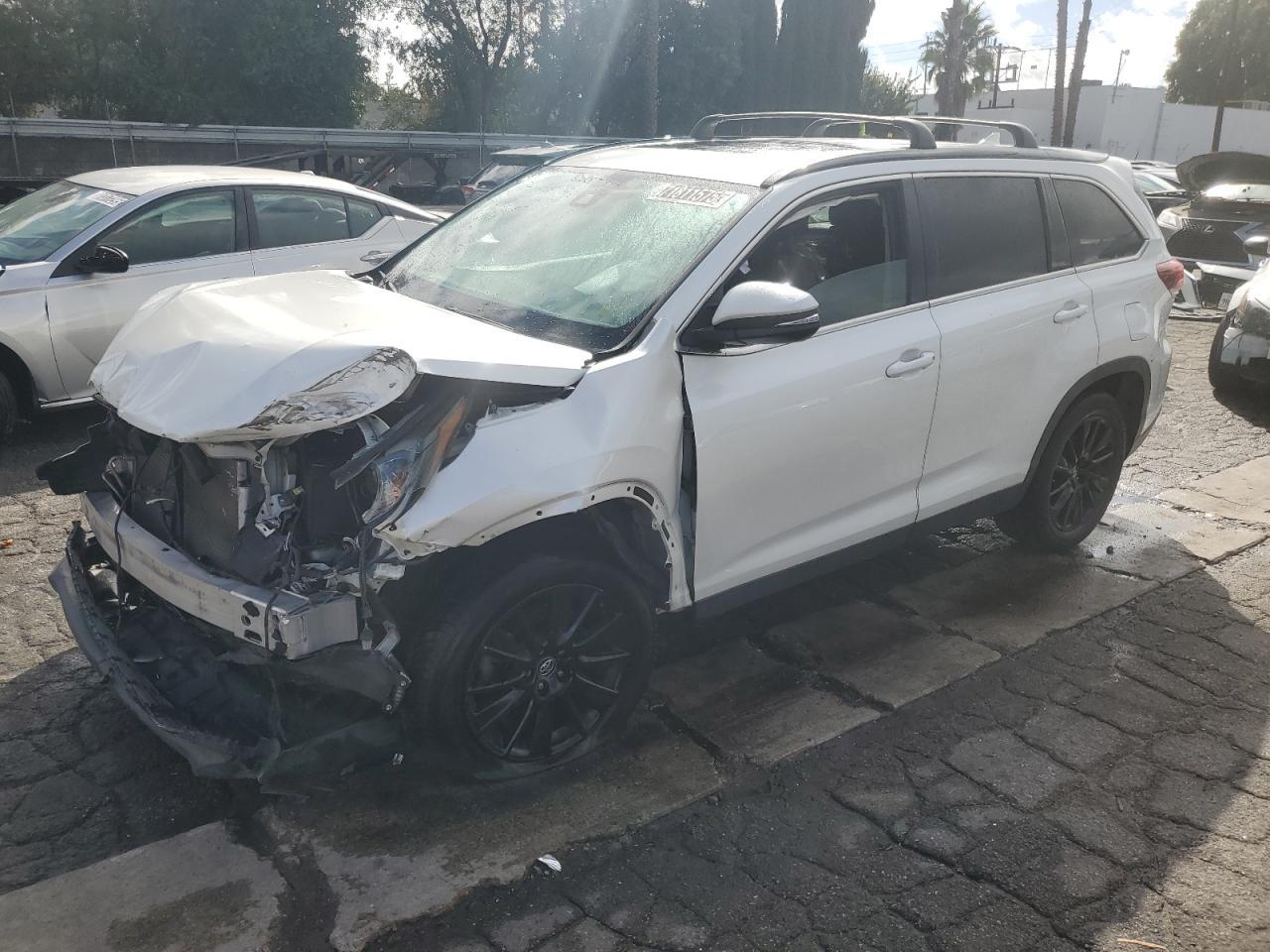 2019 TOYOTA HIGHLANDER