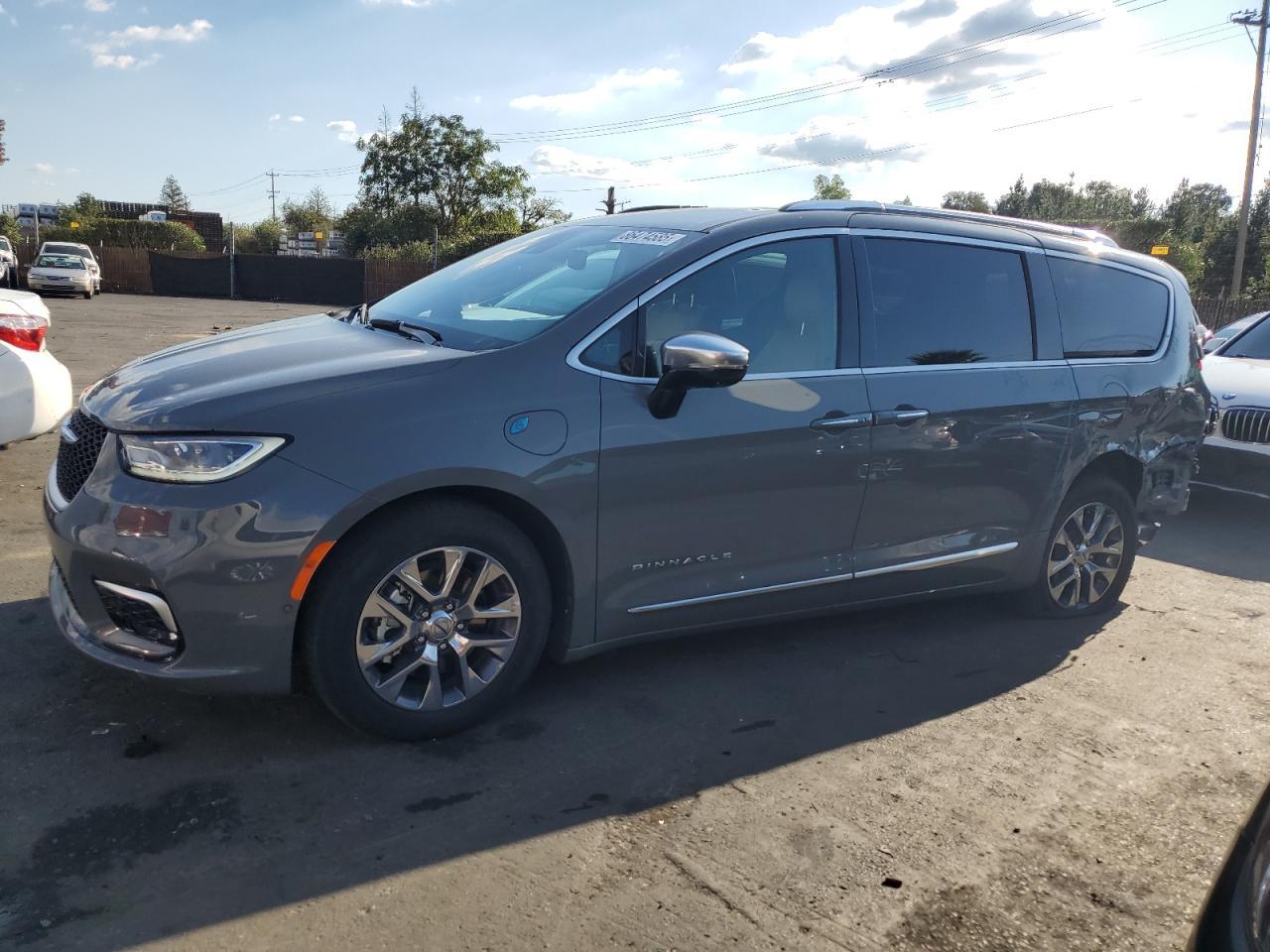 2023 CHRYSLER Pacifica