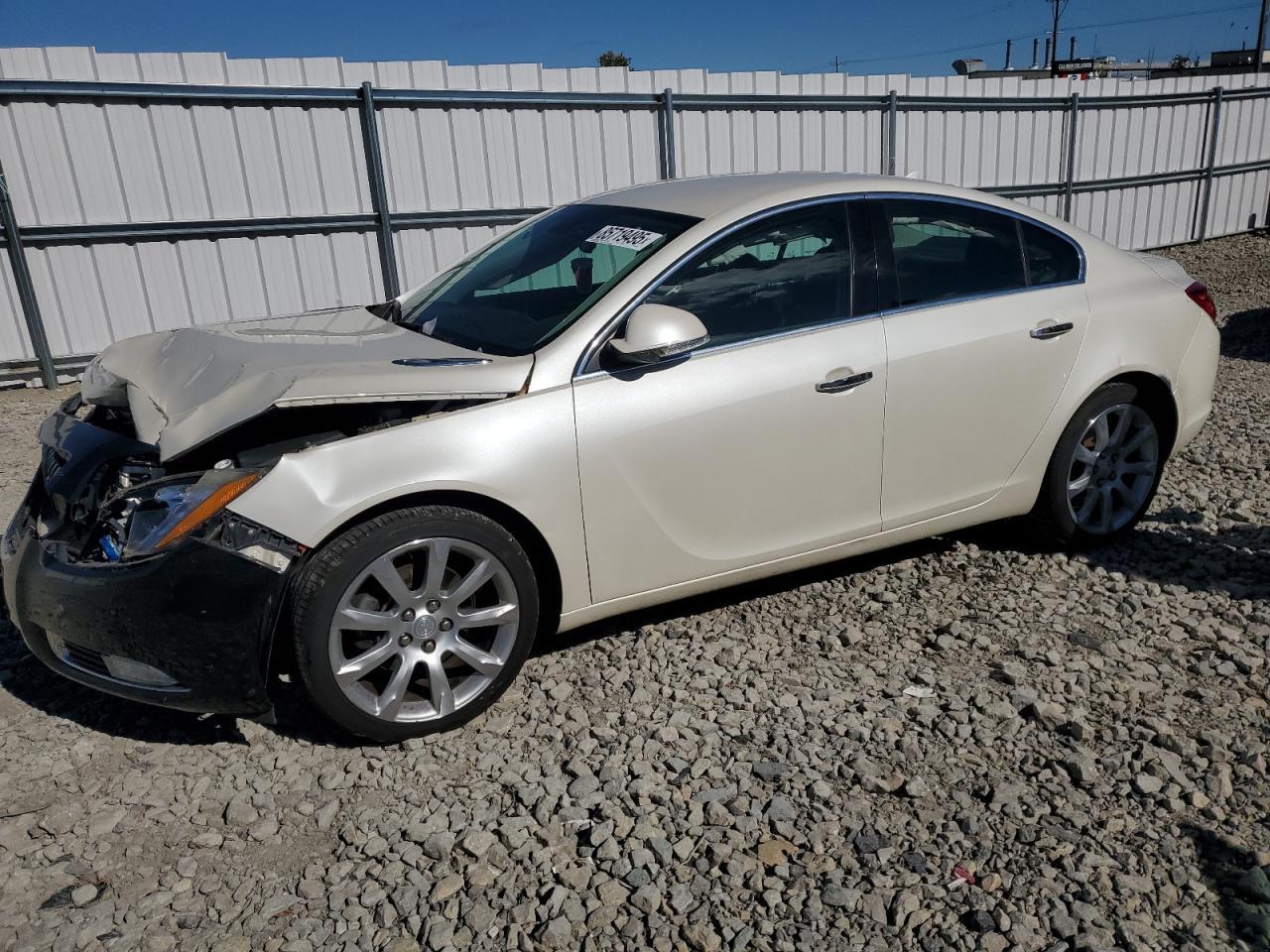 2013 BUICK Regal