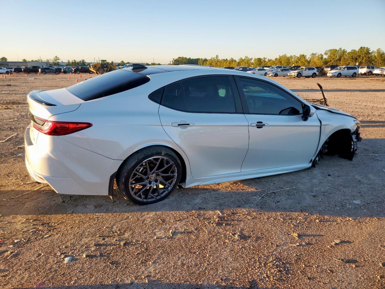 2025 TOYOTA CAMRY