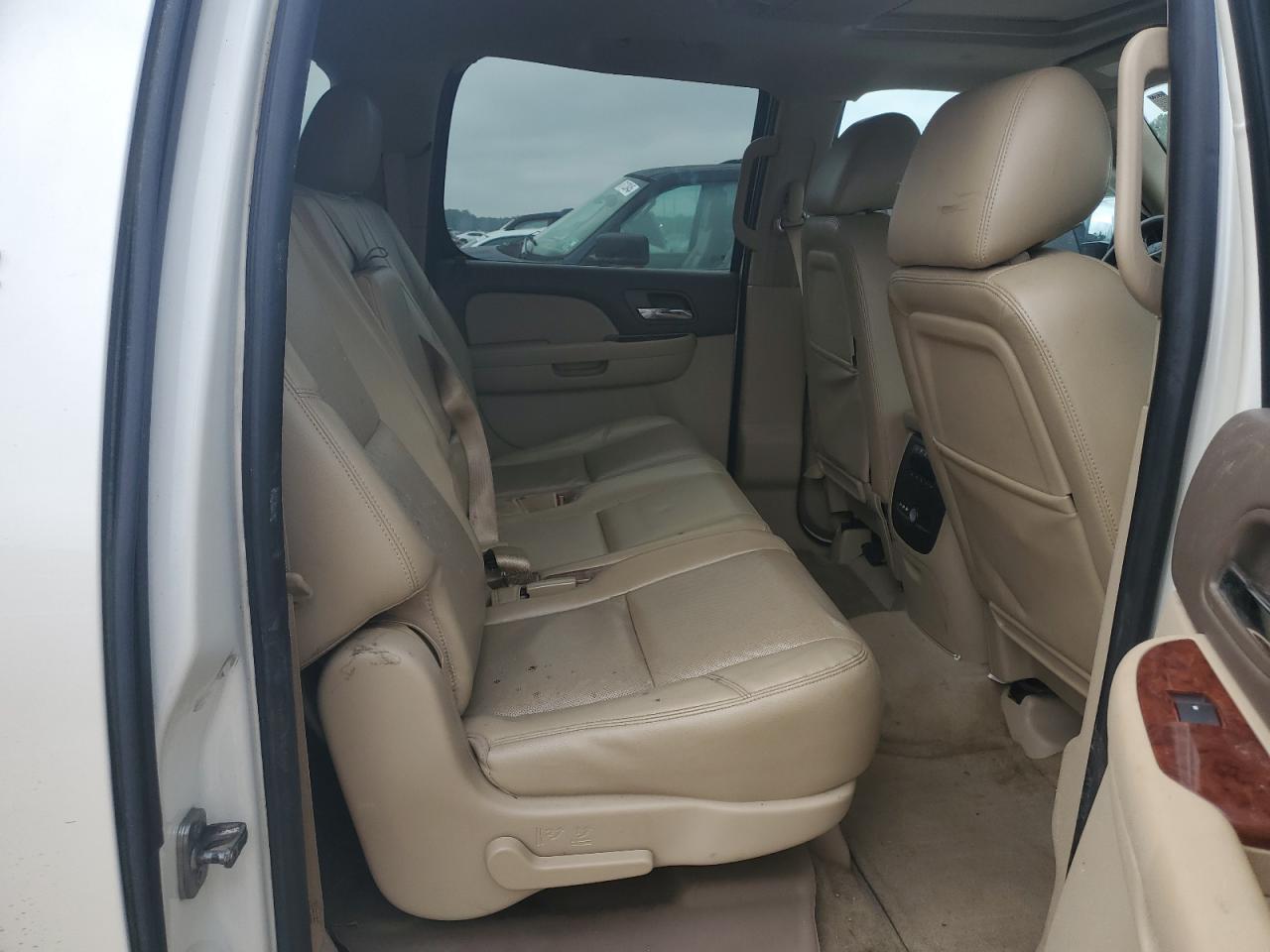 2014 CHEVROLET Suburban