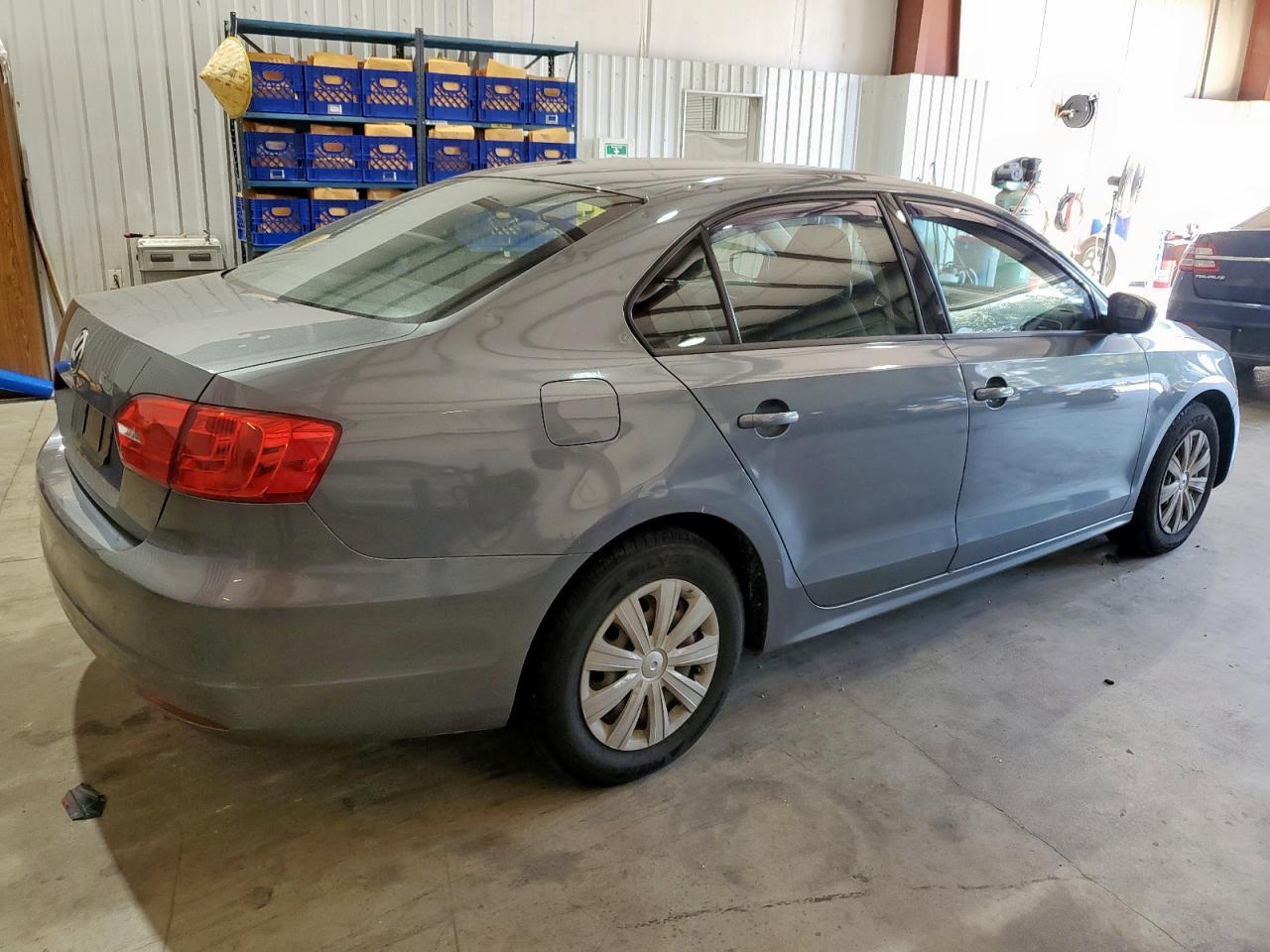2013 VOLKSWAGEN JETTA