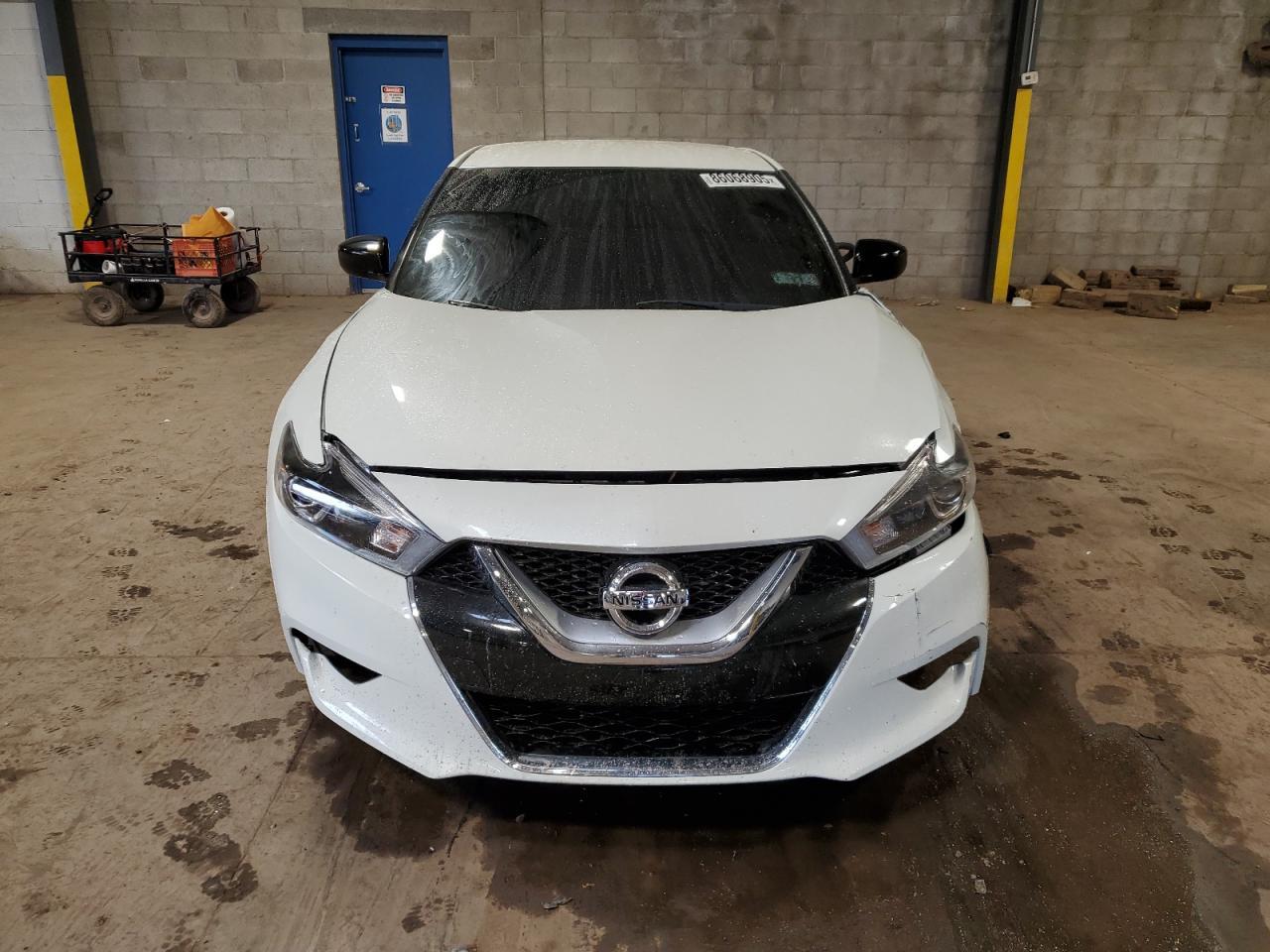 2016 NISSAN Maxima