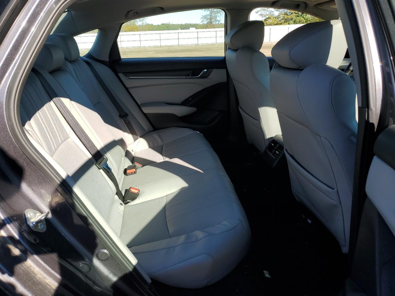 2018 HONDA ACCORD