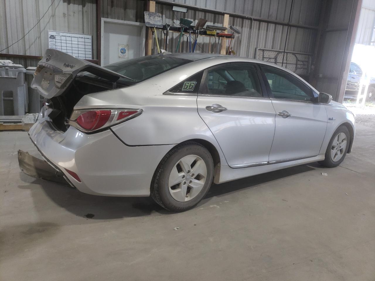 2012 HYUNDAI SONATA