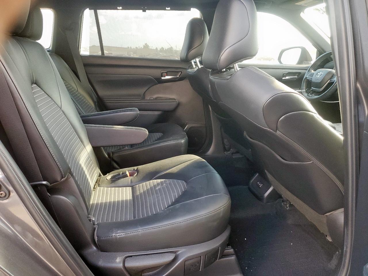 2022 TOYOTA HIGHLANDER