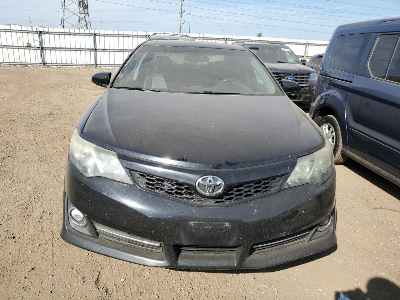 2014 TOYOTA CAMRY