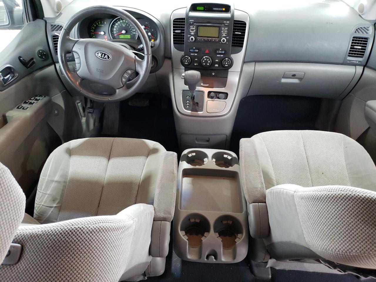 2010 KIA SEDONA