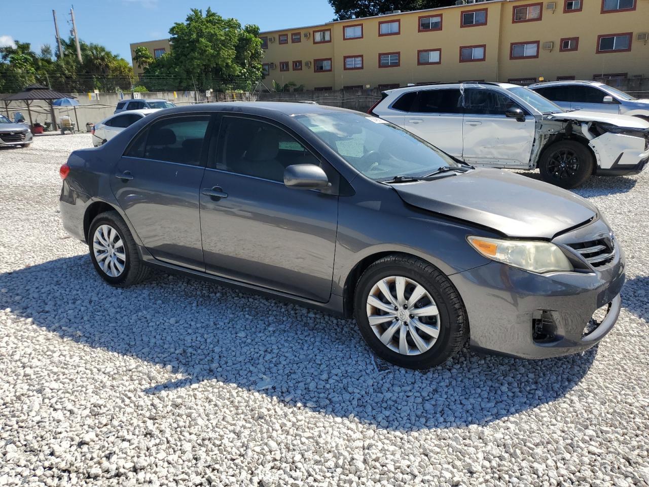 2013 TOYOTA COROLLA