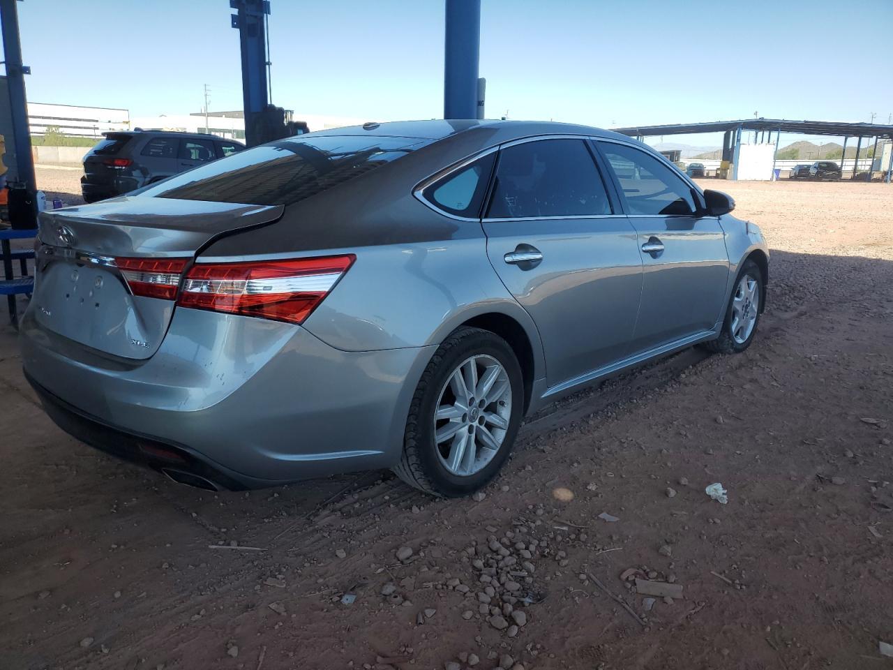 2015 TOYOTA Avalon