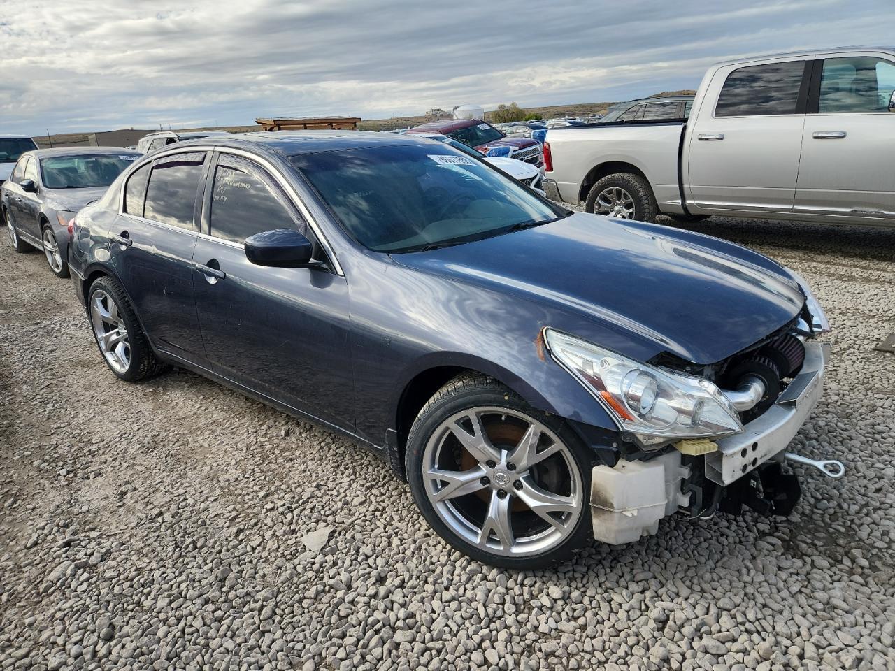 2012 INFINITI G37