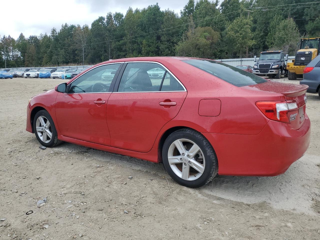 2014 TOYOTA CAMRY