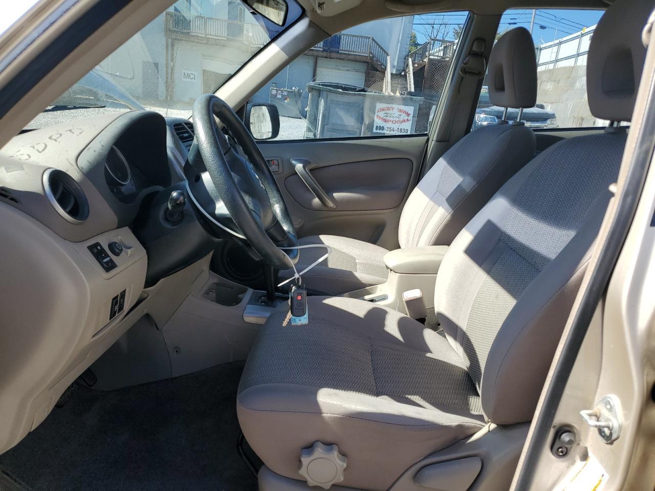 2004 TOYOTA RAV4