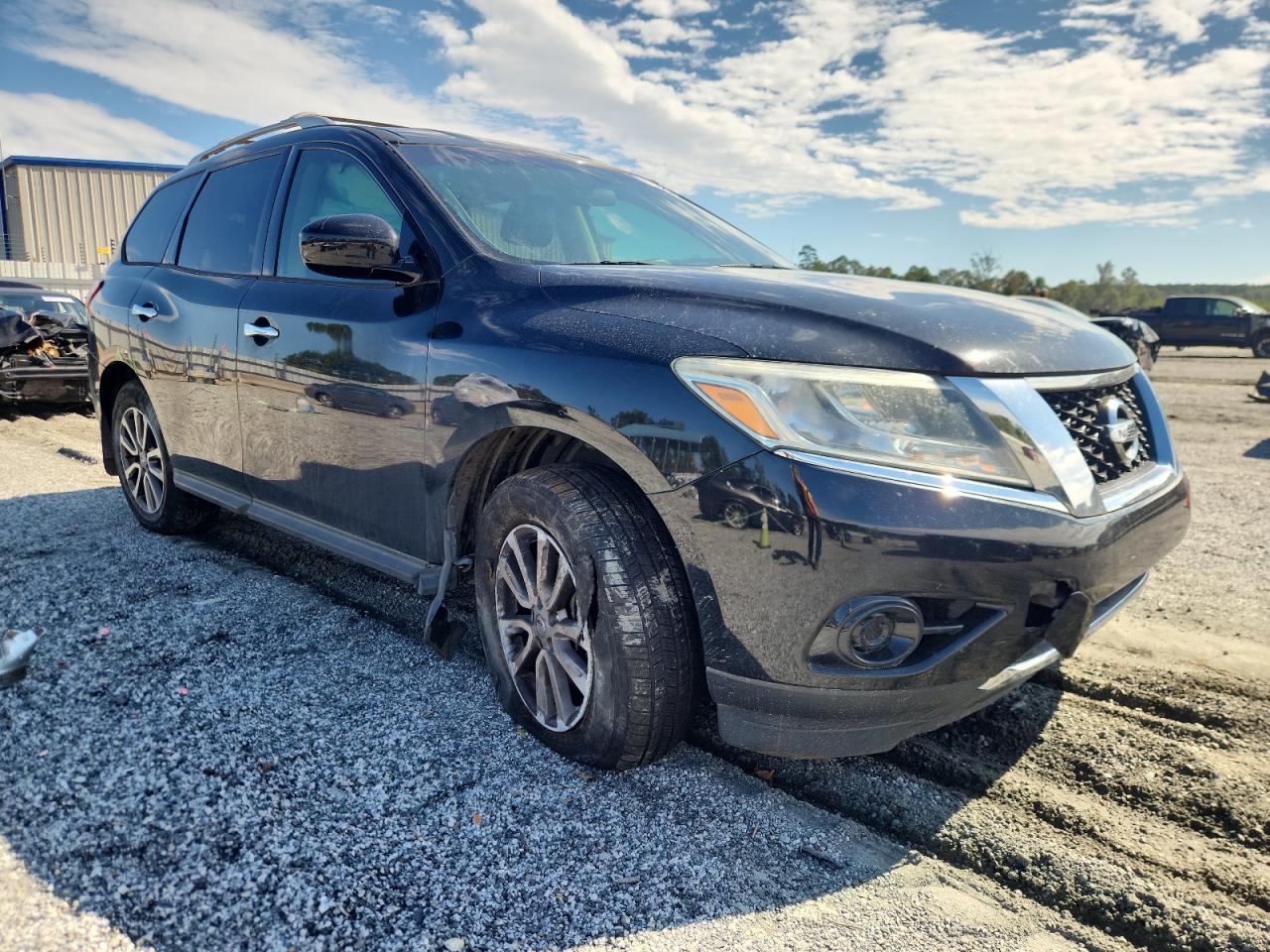 2016 NISSAN PATHFINDER