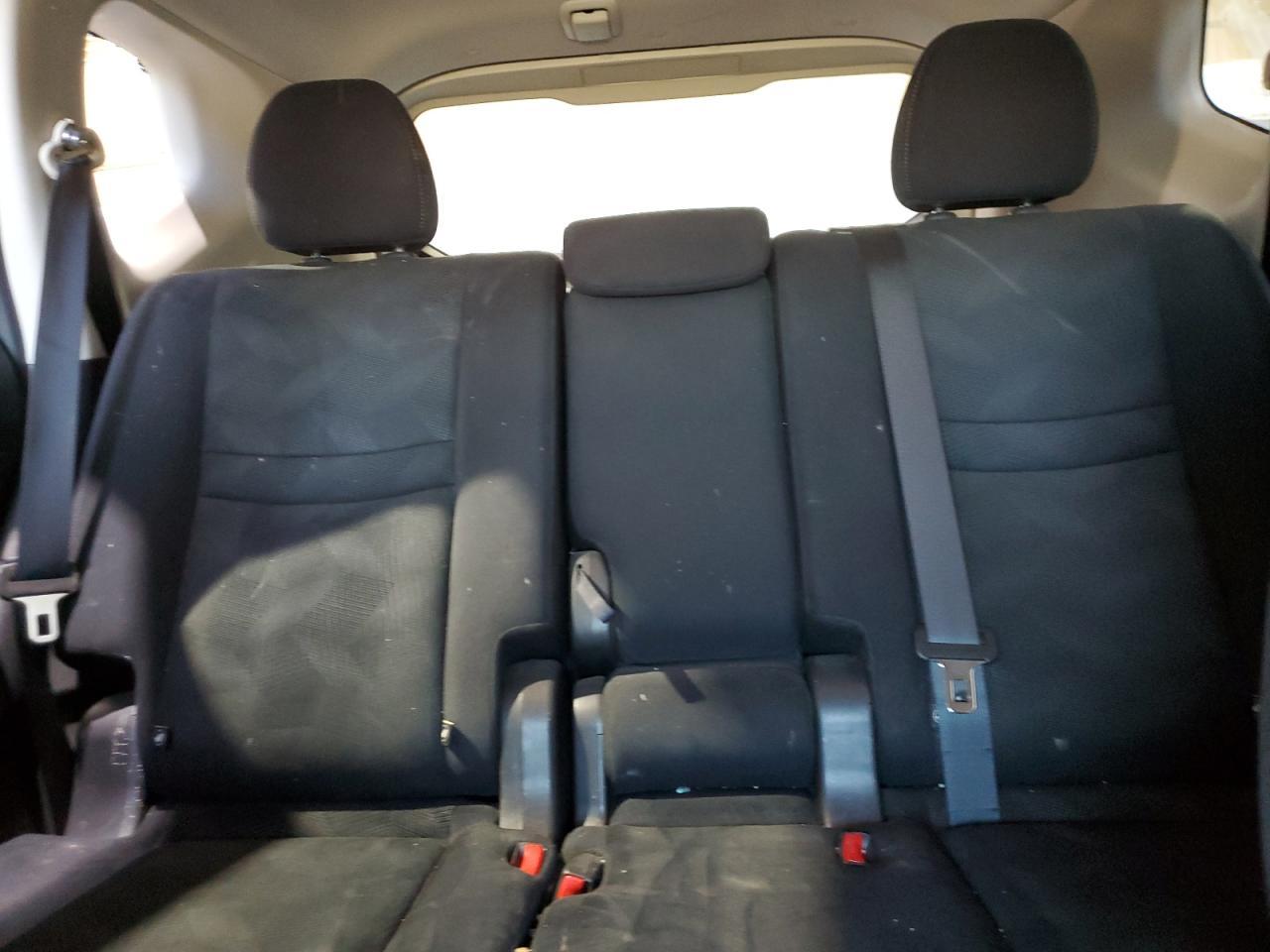 2016 NISSAN ROGUE