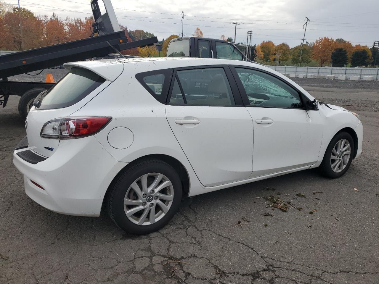 2013 MAZDA 3
