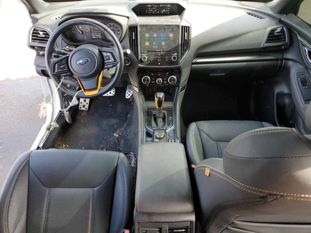 2022 SUBARU FORESTER