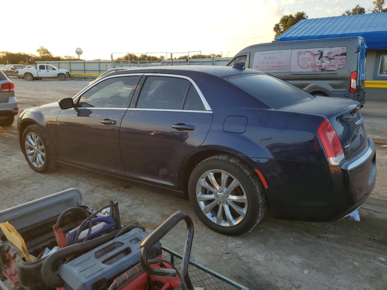 2017 CHRYSLER 300
